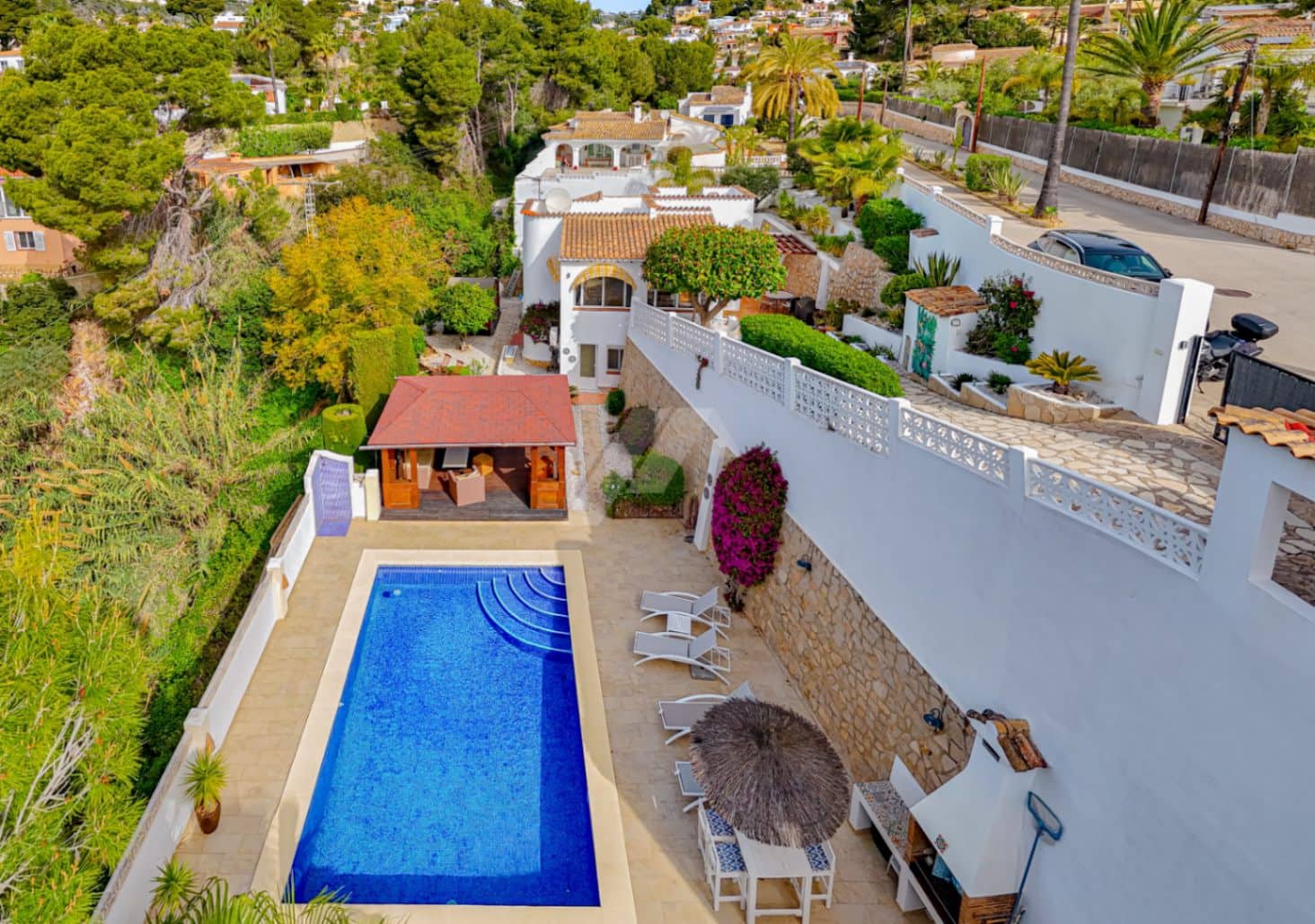 2 bedroom Villa for sale in Montemar with pool garage - € 625,000 (Ref: 9894977)