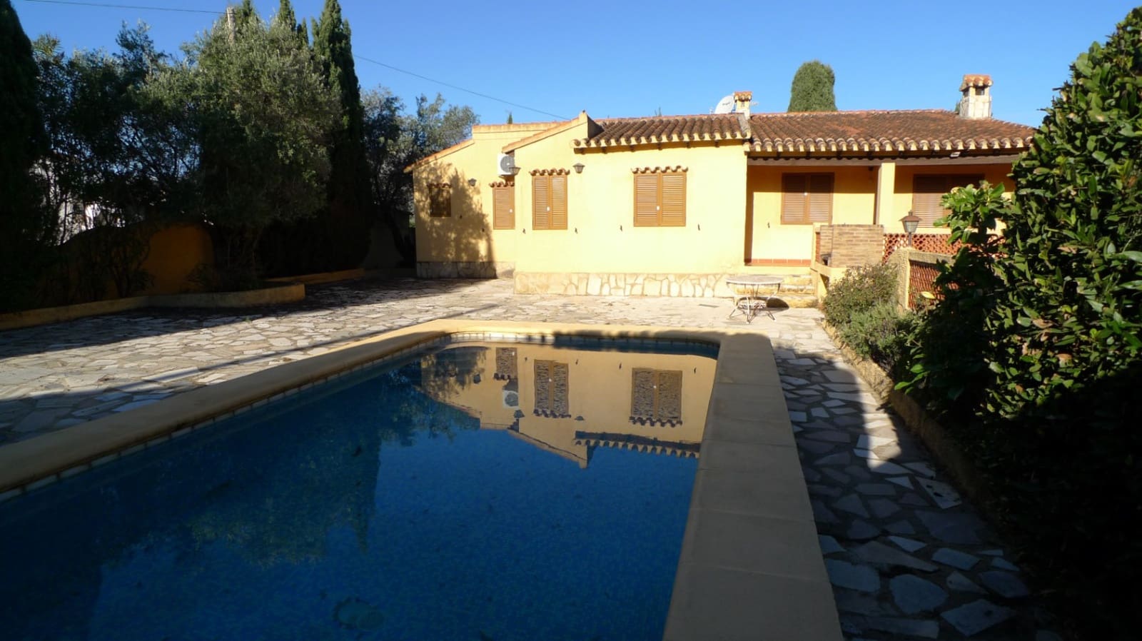 2 slaapkamer Villa te koop in Orba met zwembad garage - € 370.000 (Ref: 9894978)
