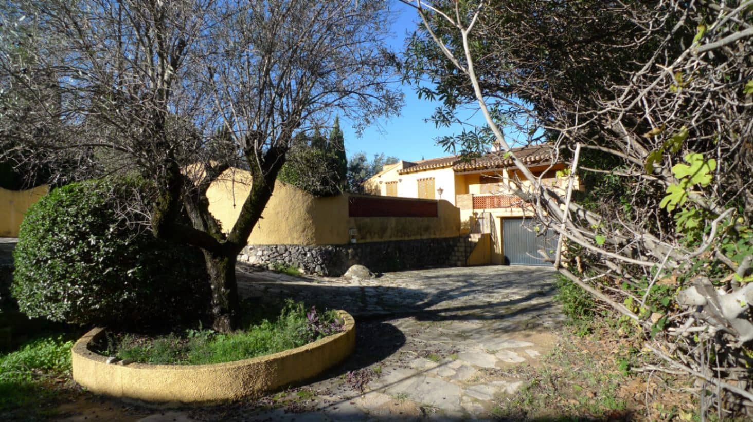 2 slaapkamer Villa te koop in Orba met zwembad garage - € 370.000 (Ref: 9894978)
