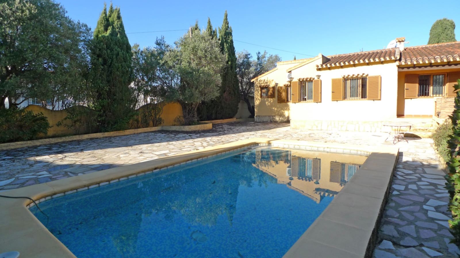 2 slaapkamer Villa te koop in Orba met zwembad garage - € 370.000 (Ref: 9894978)