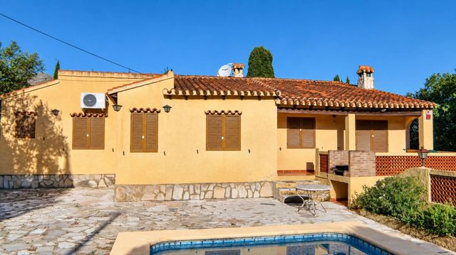 2 quarto Moradia para venda em Orba com piscina garagem - 370 000 € (Ref: 9894978)