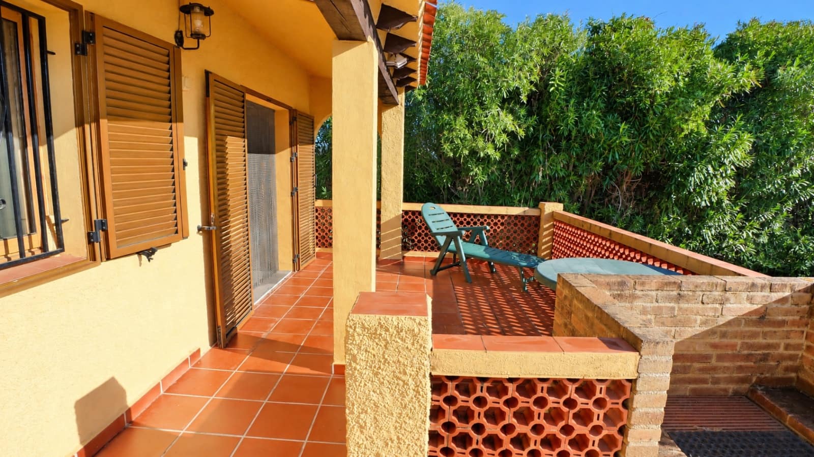 2 bedroom Villa for sale in Orba with pool garage - € 370,000 (Ref: 9894978)