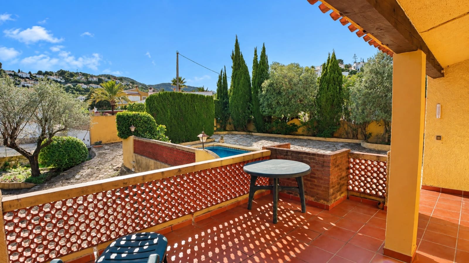 2 bedroom Villa for sale in Orba with pool garage - € 370,000 (Ref: 9894978)