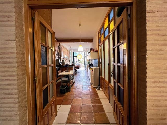 5 slaapkamer Huis te koop in Orba - € 340.000 (Ref: 9894981)