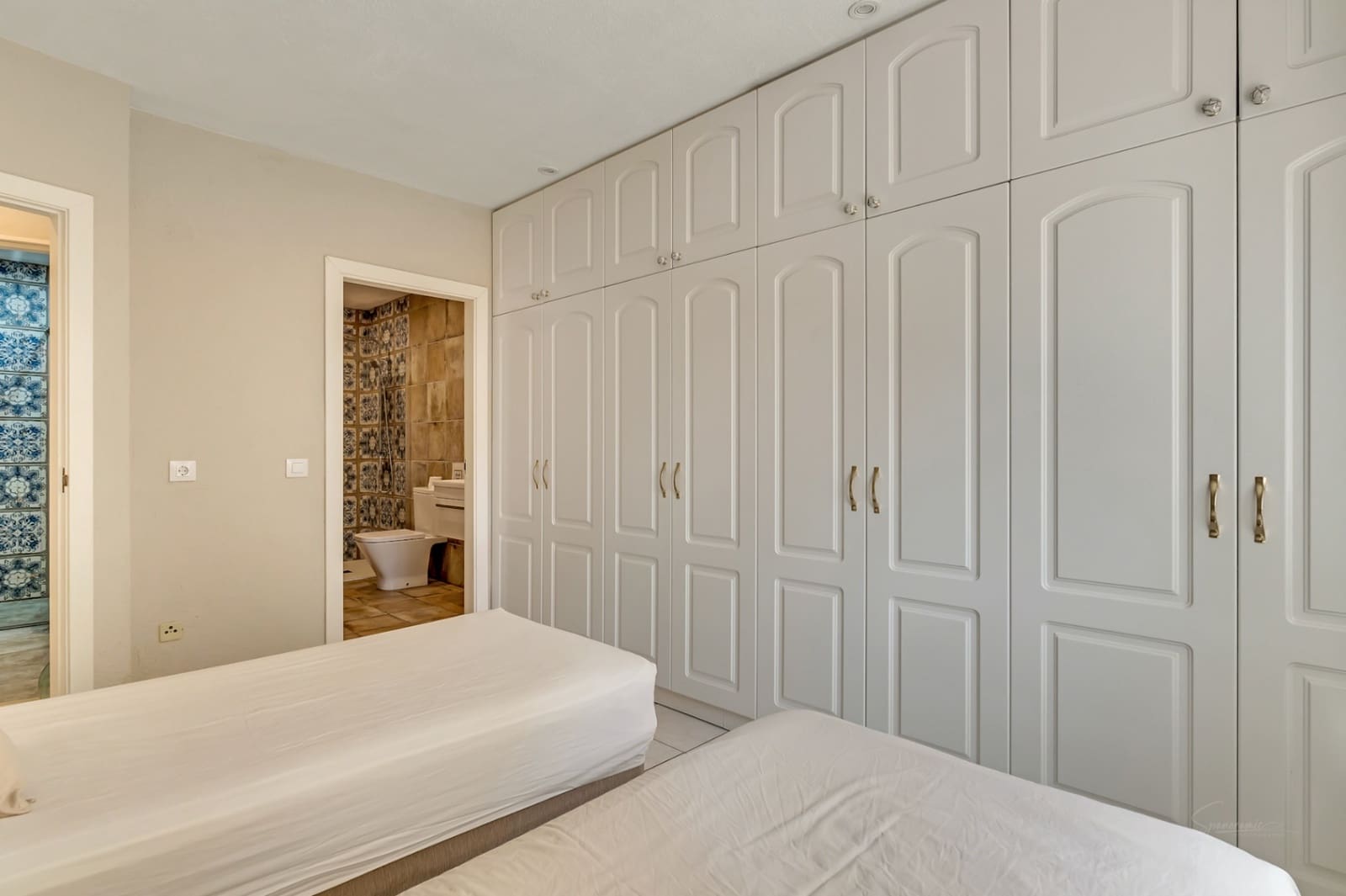 7 soverom Villa til salgs i Lliber med garasje - € 929 950 (Ref: 9927936)