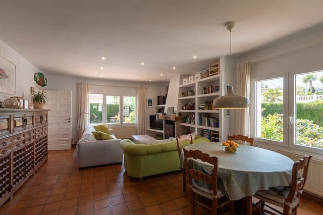 3 soveværelse Villa til salg i Javea / Xàbia med swimmingpool garage - € 790.000 (Ref: 9927939)