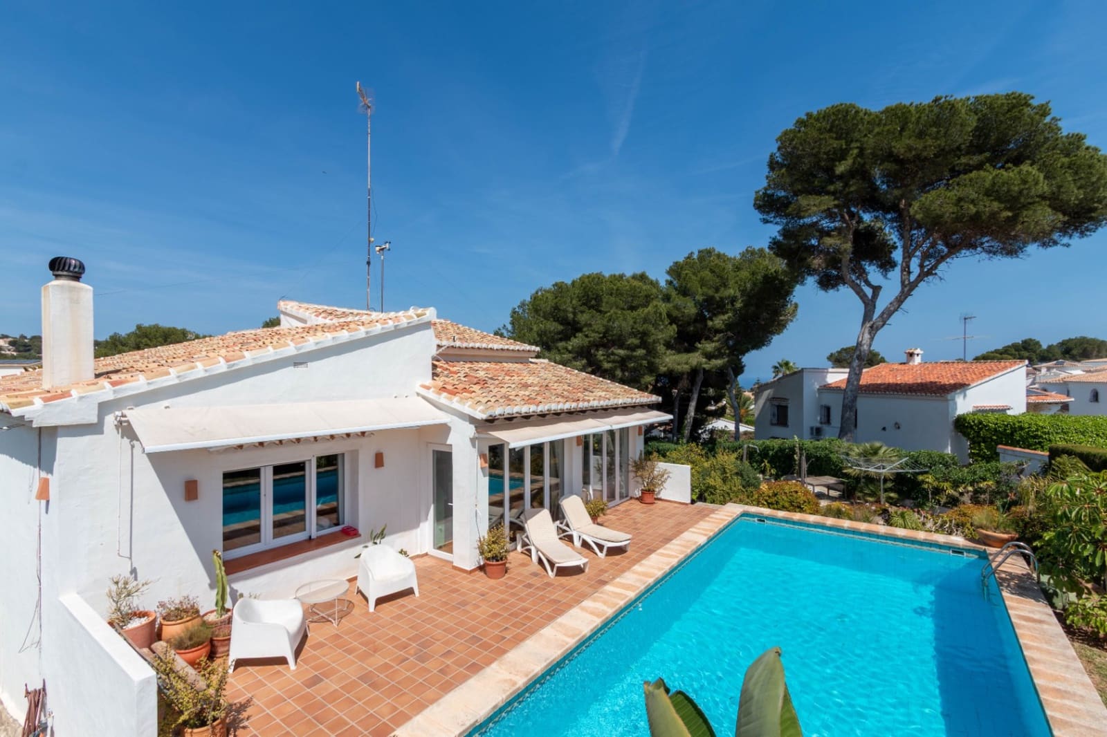 3 soveværelse Villa til salg i Javea / Xabia med swimmingpool garage - € 790.000 (Ref: 9927939)