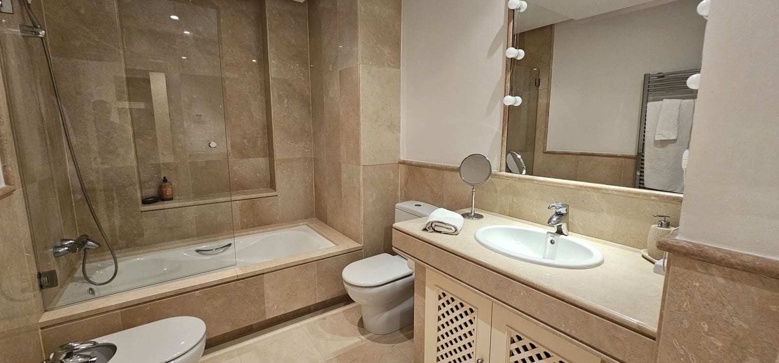 4 quarto Apartamento para venda em Sotogrande com piscina garagem - 1 590 000 € (Ref: 10085919)