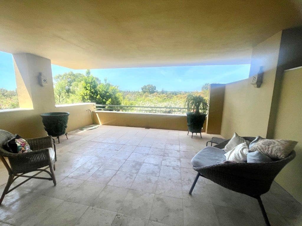 3 chambre Appartement à vendre à Sotogrande avec piscine garage - 850 000 € (Ref: 10102203)