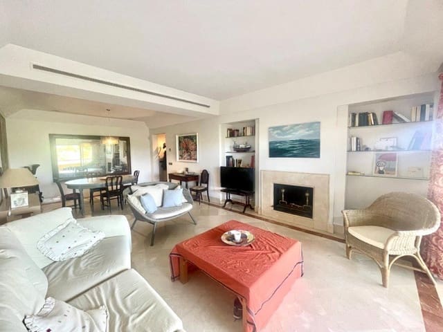 3 chambre Appartement à vendre à Sotogrande, San Roque avec piscine garage - 850 000 € (Ref: 10102203)