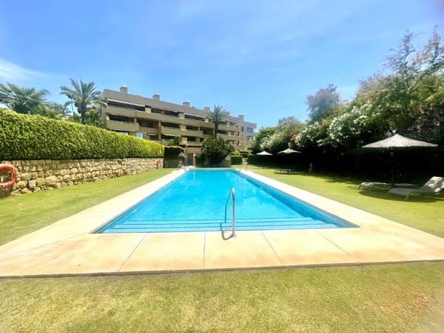 3 chambre Appartement à vendre à Sotogrande, San Roque avec piscine garage - 850 000 € (Ref: 10102203)
