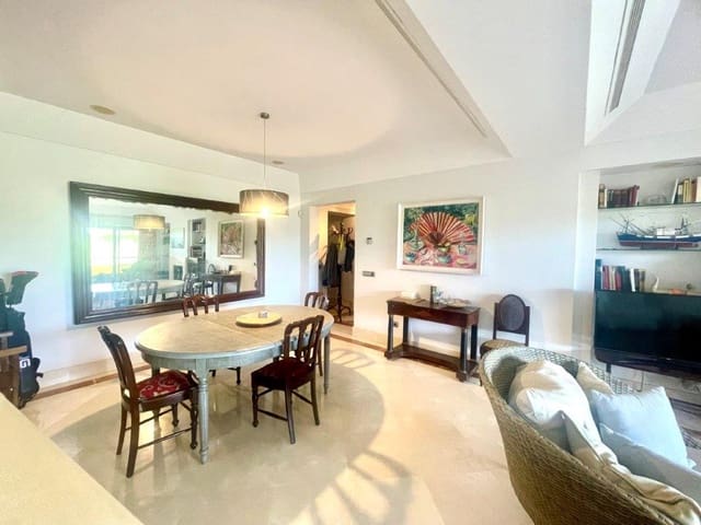 3 chambre Appartement à vendre à Sotogrande, San Roque avec piscine garage - 850 000 € (Ref: 10102203)