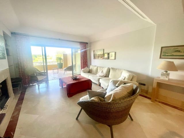 3 chambre Appartement à vendre à Sotogrande, San Roque avec piscine garage - 850 000 € (Ref: 10102203)