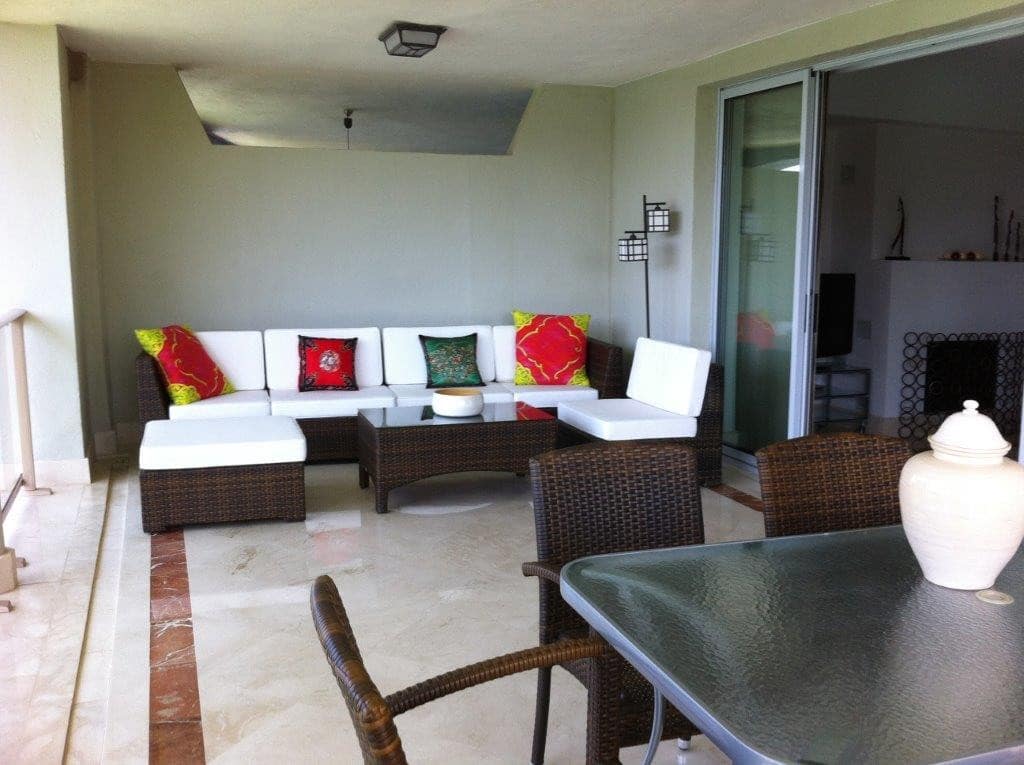 Apartamento de 3 habitaciones en Sotogrande en venta con garaje - 610.000 € (Ref: 3416373)