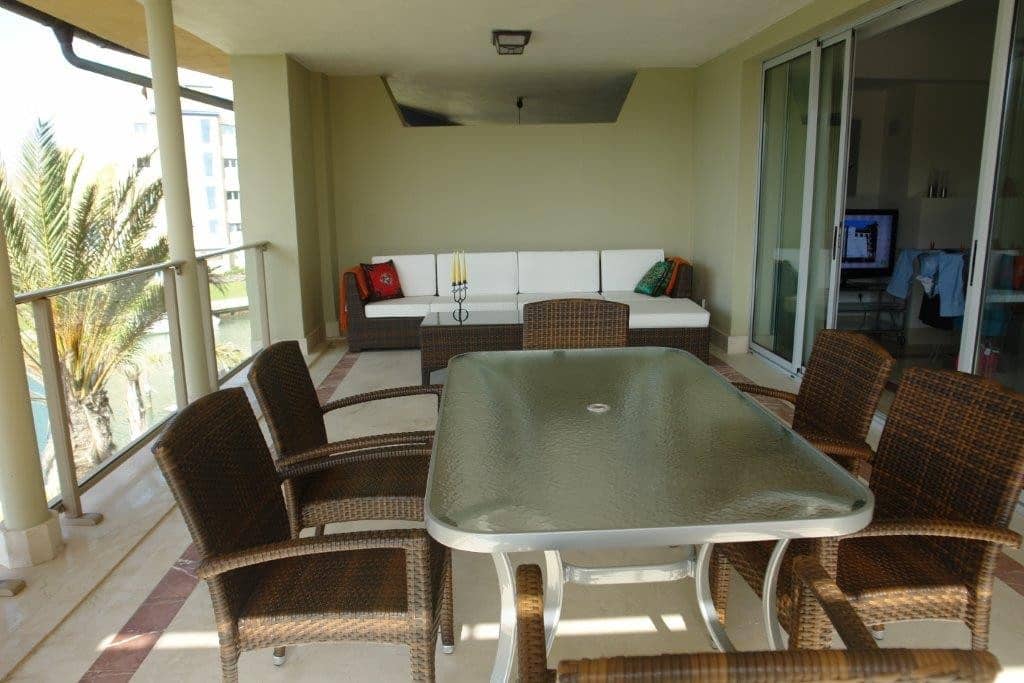 Apartamento de 3 habitaciones en Sotogrande en venta con garaje - 610.000 € (Ref: 3416373)