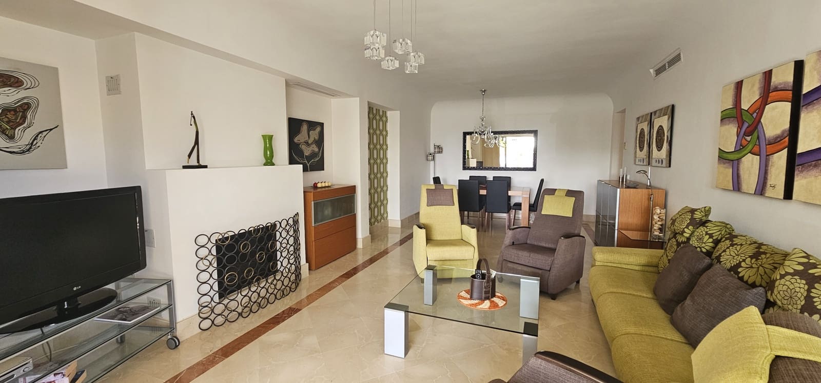 Apartamento de 3 habitaciones en Sotogrande en venta con garaje - 610.000 € (Ref: 3416373)