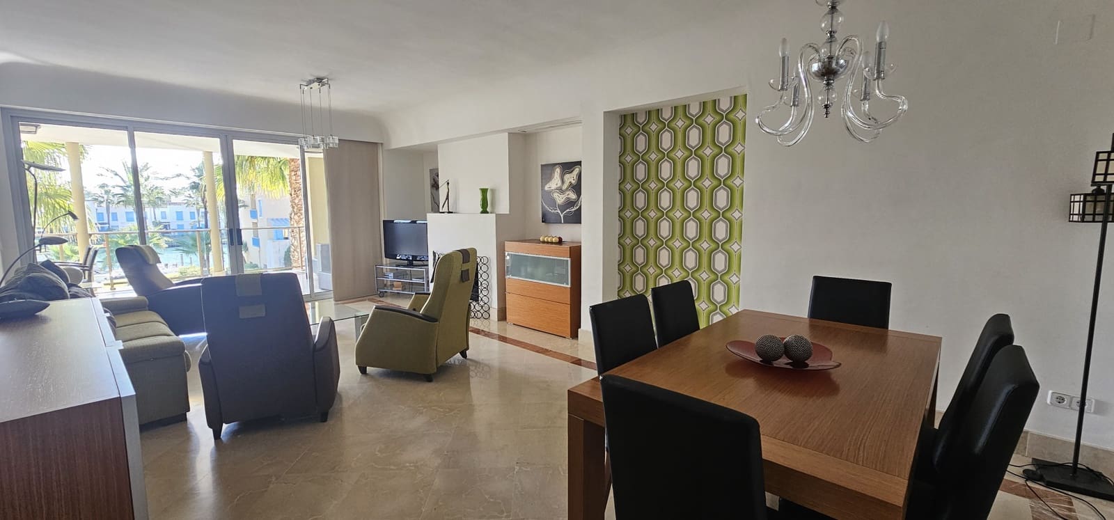 Apartamento de 3 habitaciones en Sotogrande en venta con garaje - 610.000 € (Ref: 3416373)