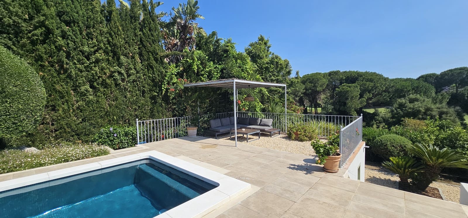 4 chambre Villa/Maison à vendre à Sotogrande avec piscine garage - 1 595 000 € (Ref: 7435066)