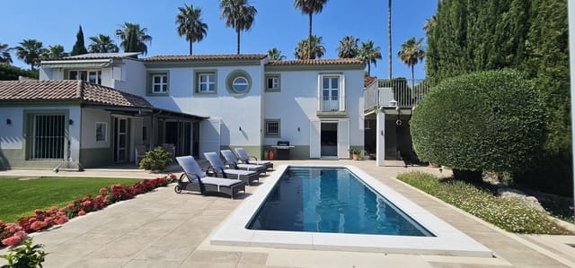 Chalet de 4 habitaciones en Sotogrande Alto, San Roque en venta con piscina garaje - 1.595.000 € (Ref: 7435066)