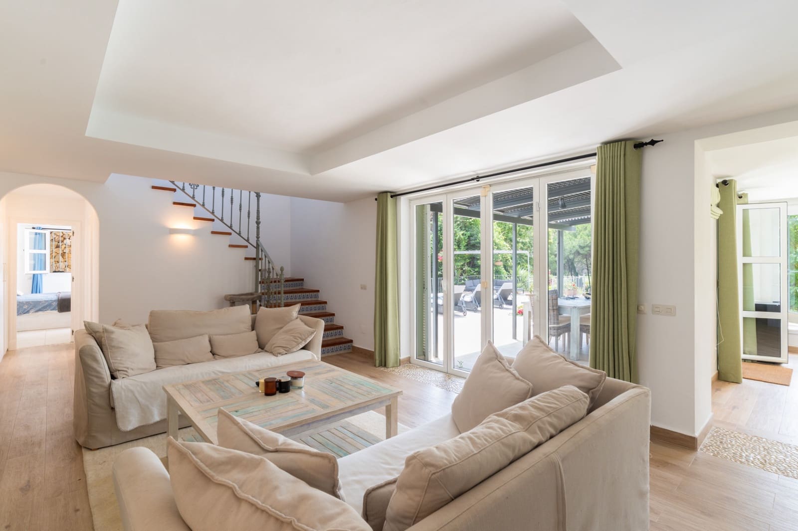 4 bedroom Villa for sale in Sotogrande with pool garage - € 1,495,000 (Ref: 7435066)