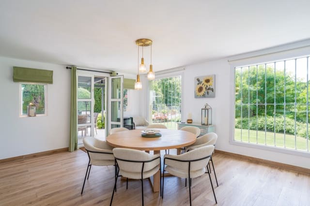 4 makuuhuone Huvila myytävänä paikassa Sotogrande Alto, San Roque mukana uima-altaan 
autotalli - 1 595 000 € (Ref: 7435066)