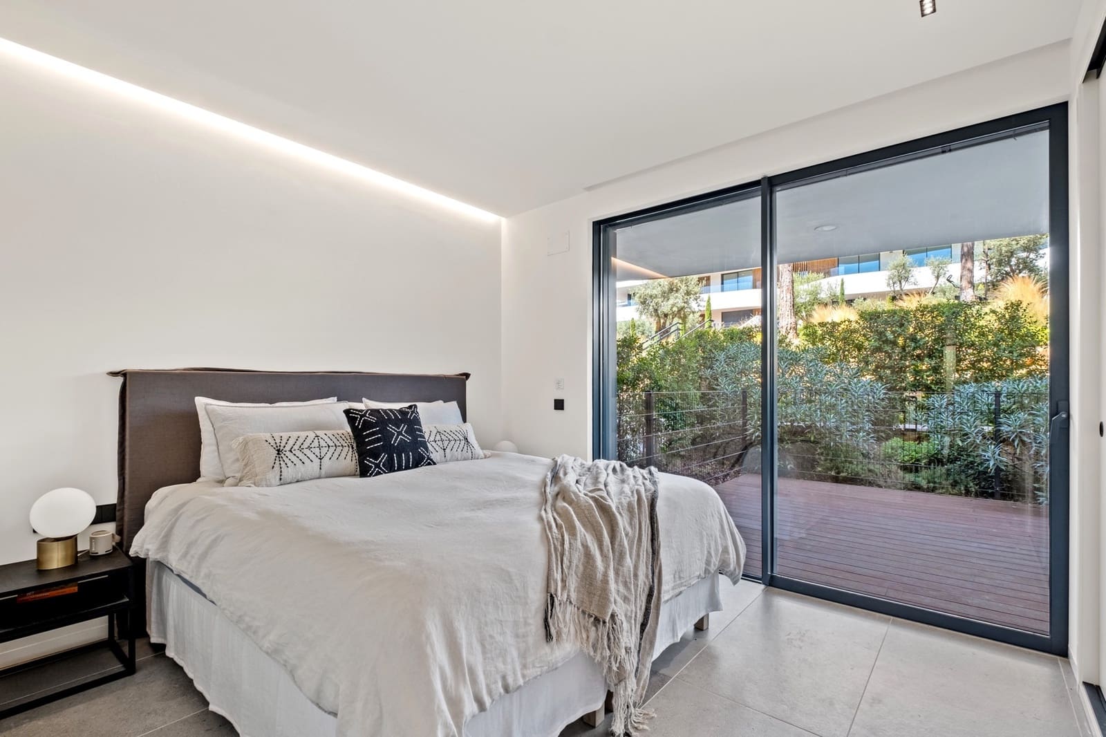 3 slaapkamer Appartement te koop in Sotogrande met zwembad garage - € 1.350.000 (Ref: 7866708)