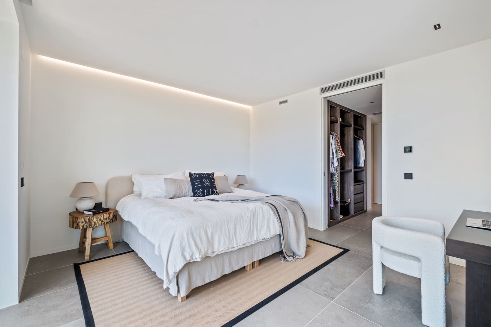 3 slaapkamer Appartement te koop in Sotogrande met zwembad garage - € 1.350.000 (Ref: 7866708)