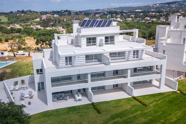 2 Zimmer Apartment zu verkaufen in San Roque mit Pool Garage - 415.000 € (Ref: 7894828)