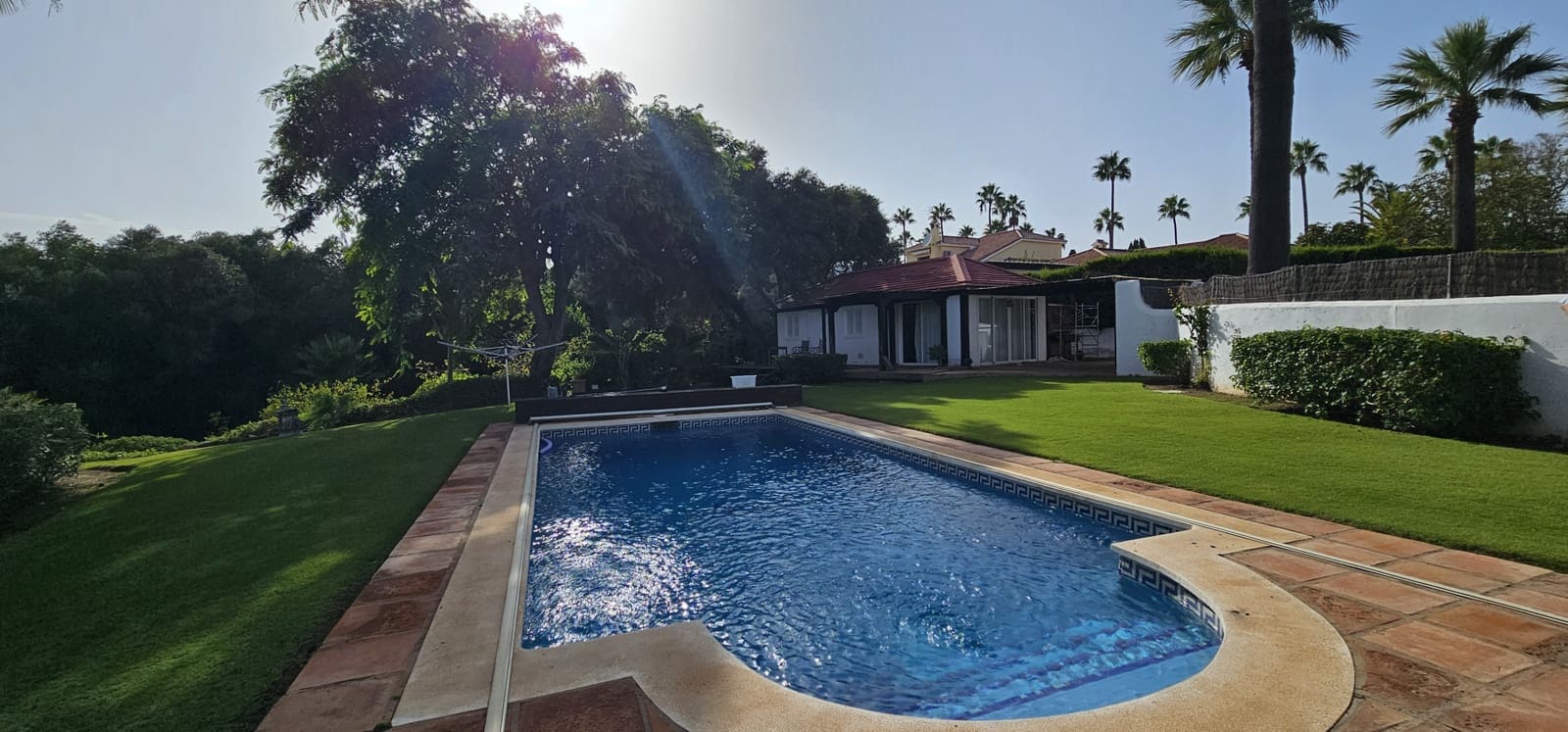 Chalet de 5 habitaciones en Sotogrande en venta con piscina - 2.780.000 € (Ref: 8532075)