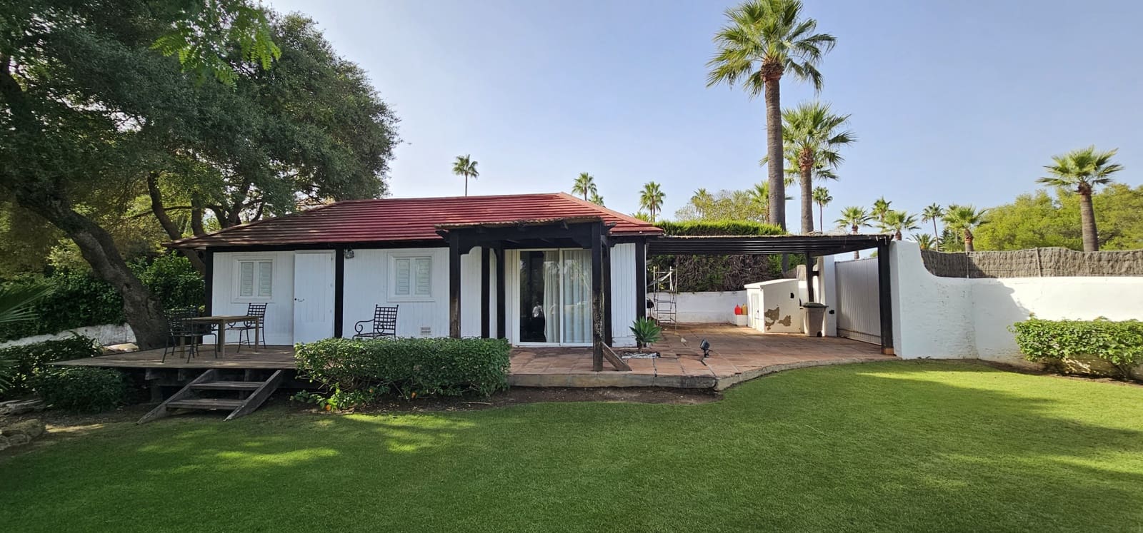 Chalet de 5 habitaciones en Sotogrande en venta con piscina - 2.780.000 € (Ref: 8532075)