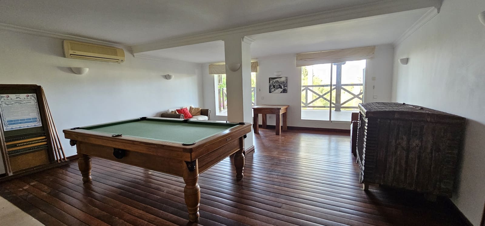 5 bedroom Villa for sale in Sotogrande with pool - € 2,780,000 (Ref: 8532075)