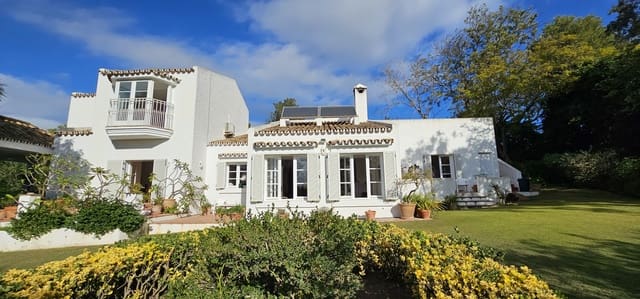 4 soveværelse Villa til salg i Sotogrande Alto, San Roque med swimmingpool garage - € 1.250.000 (Ref: 8773308)