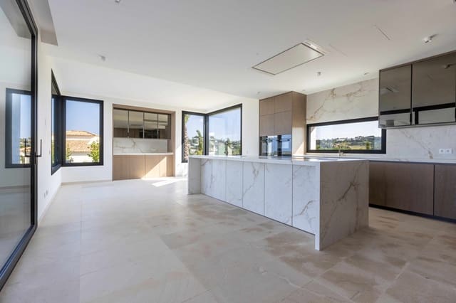 6 slaapkamer Villa te koop in Sotogrande Alto, San Roque met zwembad garage - € 6.975.000 (Ref: 8778211)