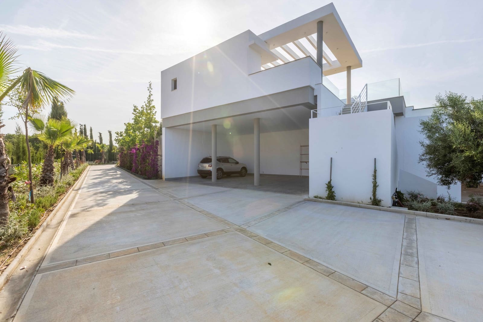 6 bedroom Villa for sale in Sotogrande with pool garage - € 6,975,000 (Ref: 8778211)