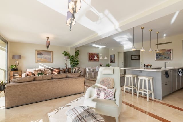 5 soveværelse Penthouse til salg i Sotogrande, San Roque med garage - € 2.100.000 (Ref: 8827308)