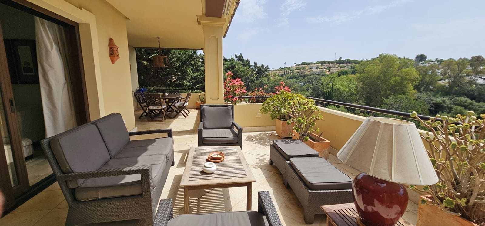 2 sovrum Lägenhet till salu i Sotogrande med pool garage - 750 000 € (Ref: 9163637)