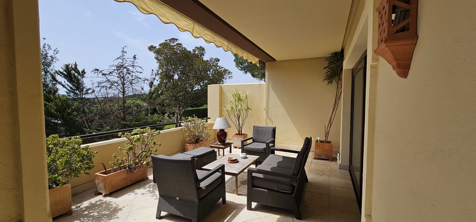 2 sovrum Lägenhet till salu i Sotogrande med pool garage - 750 000 € (Ref: 9163637)