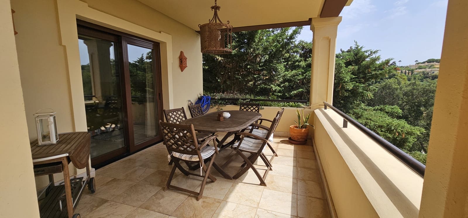 2 sovrum Lägenhet till salu i Sotogrande med pool garage - 750 000 € (Ref: 9163637)