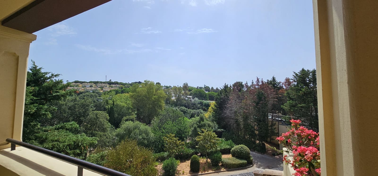 2 sovrum Lägenhet till salu i Sotogrande med pool garage - 750 000 € (Ref: 9163637)