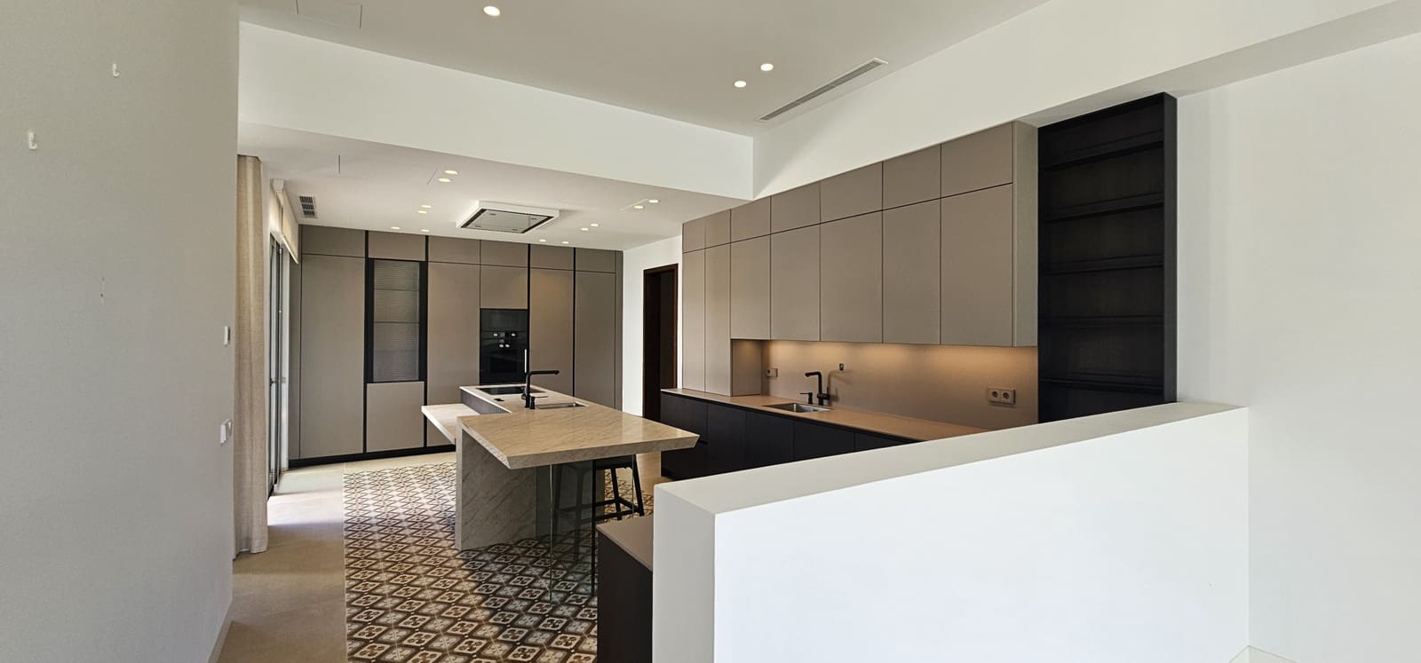 5 sypialnia Willa na sprzedaż w Sotogrande z basenem garażem - 5 750 000 € (Ref: 9239802)