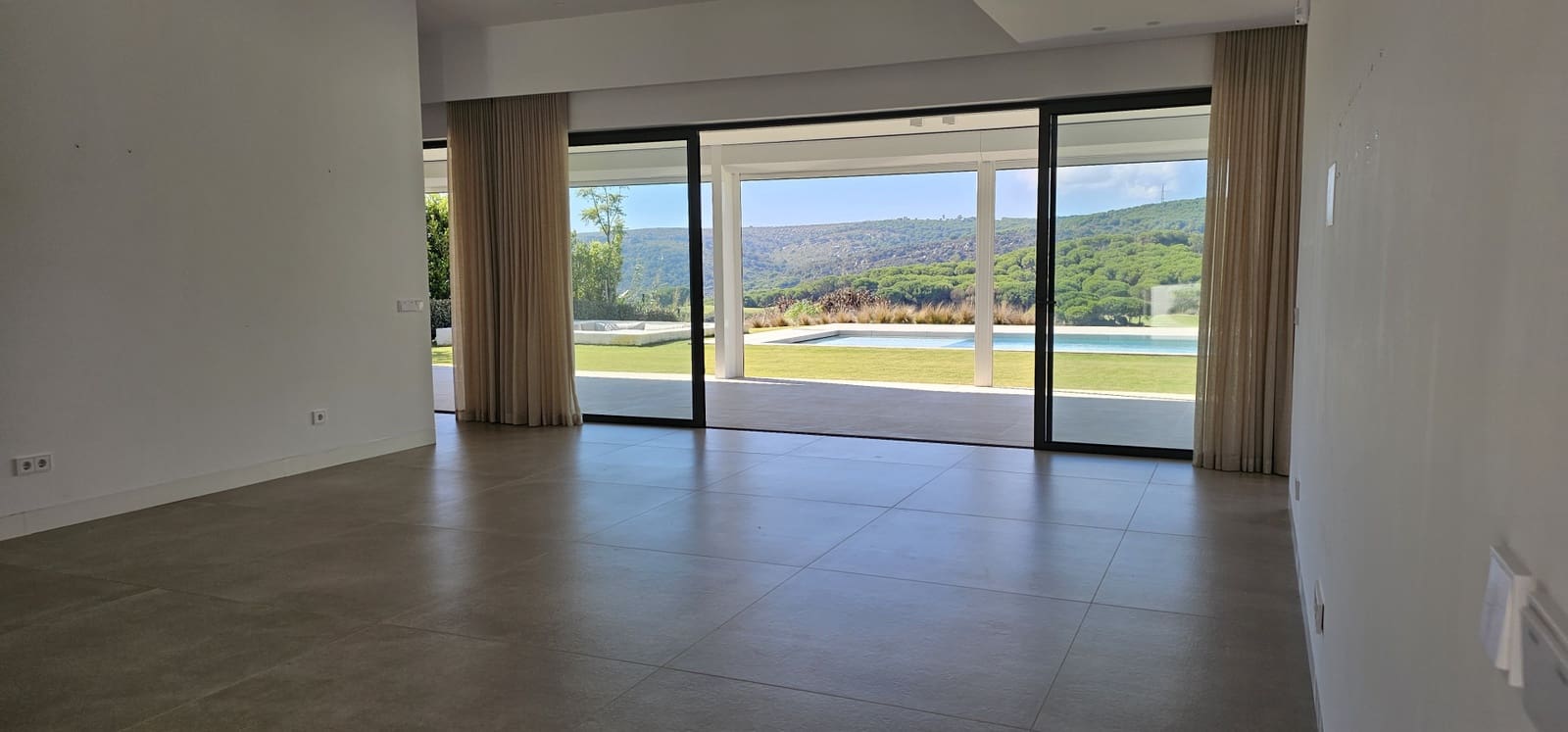 5 Zimmer Villa zu verkaufen in Sotogrande mit Pool Garage - 4.600.000 € (Ref: 9239802)