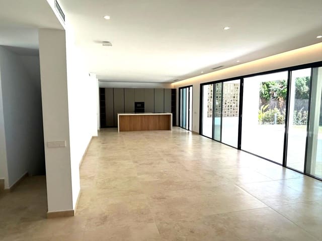 6 chambre Villa/Maison à vendre à Sotogrande Costa, San Roque avec piscine garage - 2 600 000 € (Ref: 9378896)