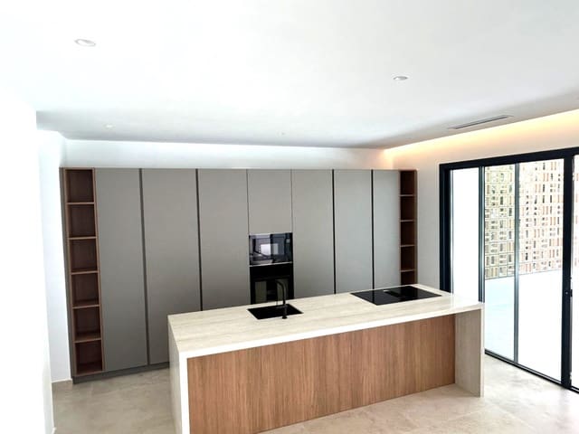 6 chambre Villa/Maison à vendre à Sotogrande Costa, San Roque avec piscine garage - 2 600 000 € (Ref: 9378896)