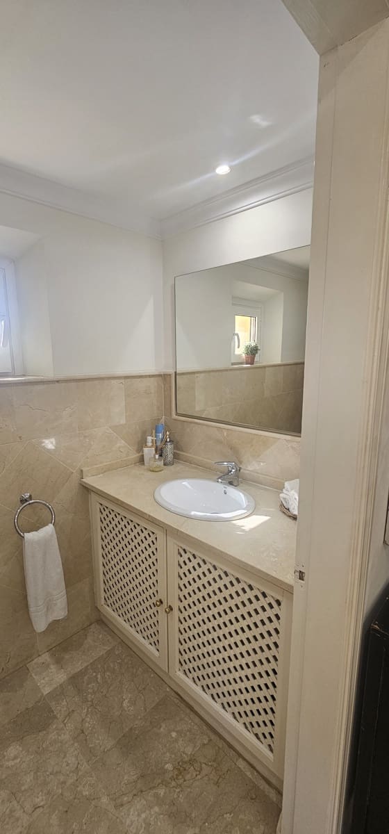 Chalet de 3 habitaciones en Sotogrande en venta con piscina garaje - 1.275.000 € (Ref: 9422184)