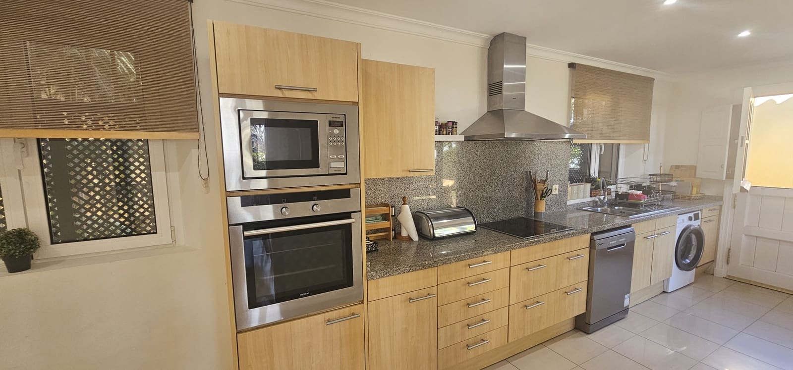 Chalet de 3 habitaciones en Sotogrande en venta con piscina garaje - 1.275.000 € (Ref: 9422184)