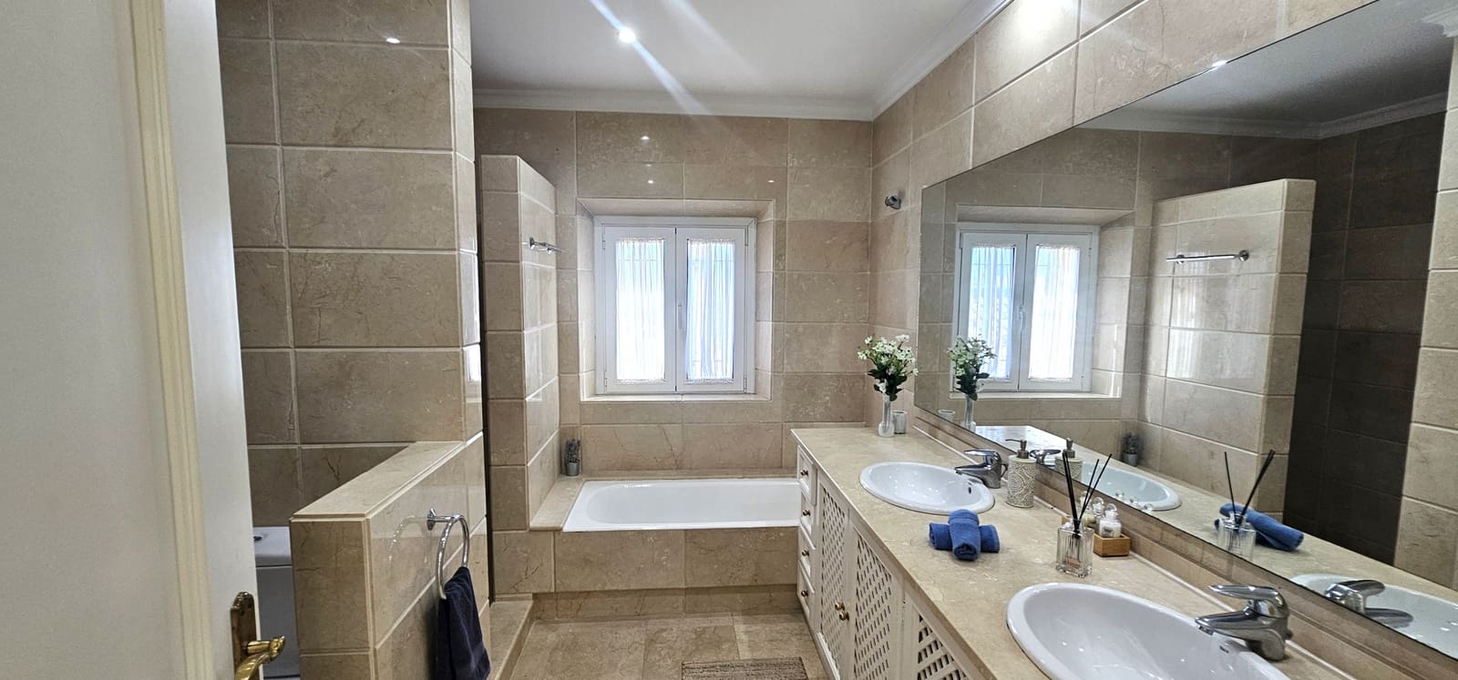 Chalet de 3 habitaciones en Sotogrande en venta con piscina garaje - 1.275.000 € (Ref: 9422184)