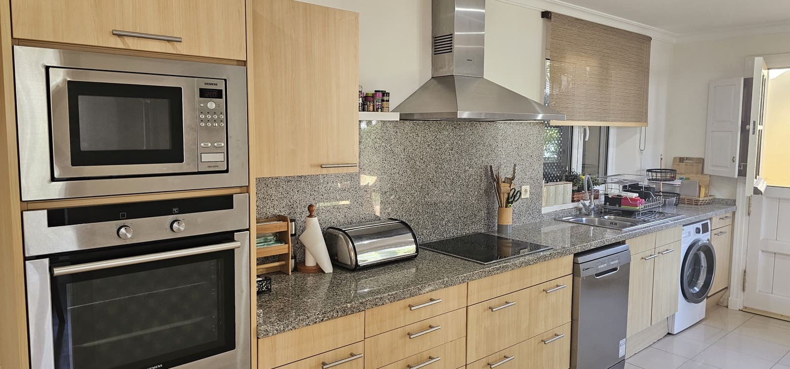 Chalet de 3 habitaciones en Sotogrande en venta con piscina garaje - 1.275.000 € (Ref: 9422184)