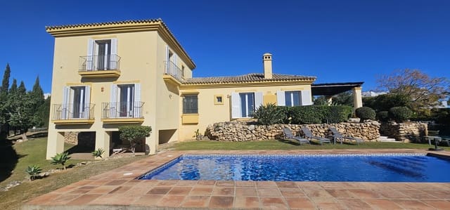 Chalet de 3 habitaciones en Sotogrande Alto, San Roque en venta con piscina garaje - 1.275.000 € (Ref: 9422184)