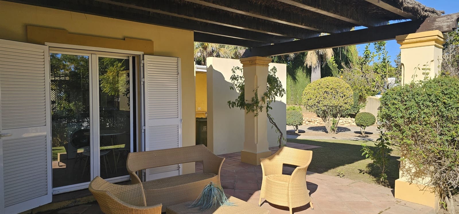 Chalet de 3 habitaciones en Sotogrande en venta con piscina garaje - 1.275.000 € (Ref: 9422184)