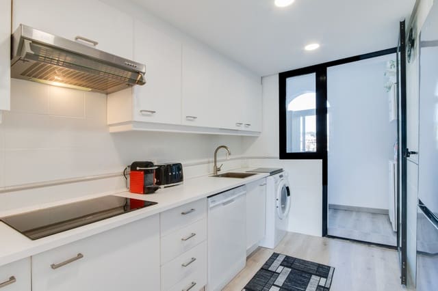 2 soveværelse Lejlighed til salg i Sotogrande, San Roque med swimmingpool garage - € 339.000 (Ref: 9615358)